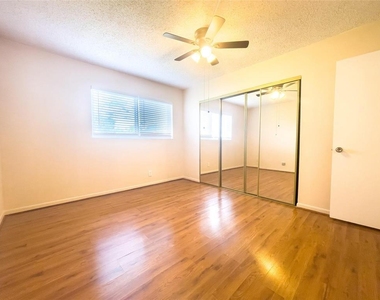 200 Bonnie Boulevard - Photo Thumbnail 4