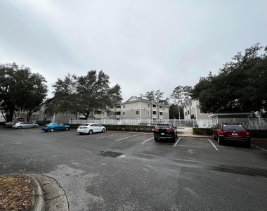 4000 Sw 23rd Street - Photo Thumbnail 2
