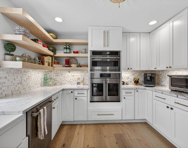 12897 La Rochelle Circle - Photo Thumbnail 17