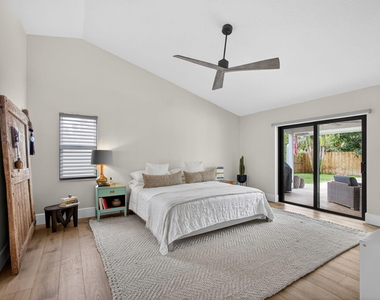 12897 La Rochelle Circle - Photo Thumbnail 36