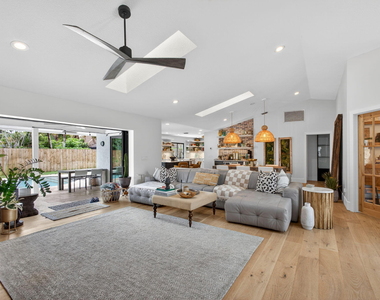 12897 La Rochelle Circle - Photo Thumbnail 13