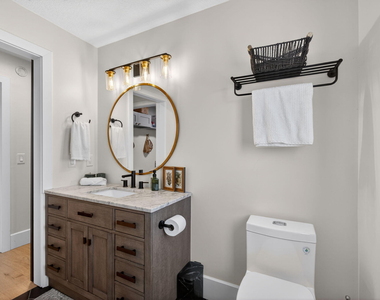 12897 La Rochelle Circle - Photo Thumbnail 50