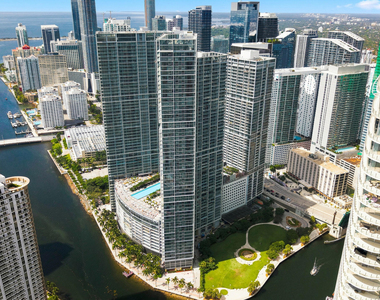465 Brickell Avenue - Photo Thumbnail 30