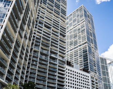 465 Brickell Avenue - Photo Thumbnail 85