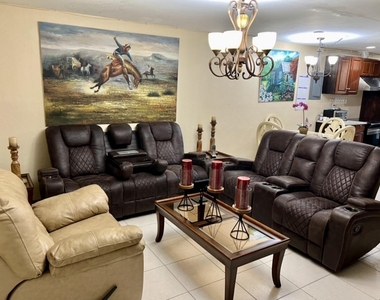 4727 Myrtle Lane - Photo Thumbnail 1