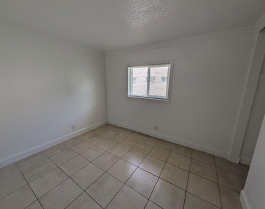 817 Lighthouse Drive - Photo Thumbnail 11