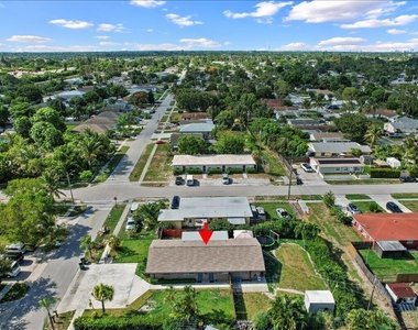 260 Jennings Avenue - Photo Thumbnail 19