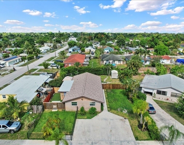 260 Jennings Avenue - Photo Thumbnail 17