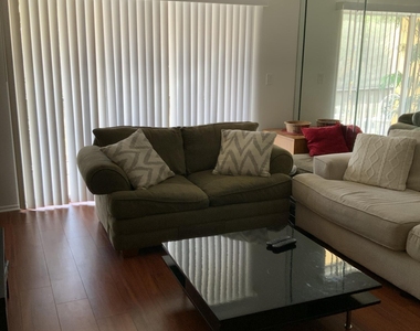480 Nw 20th Street - Photo Thumbnail 22