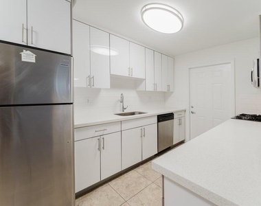 601 Sw 2nd Avenue - Photo Thumbnail 4