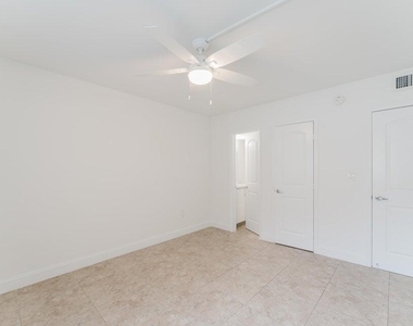 601 Sw 2nd Avenue - Photo Thumbnail 14