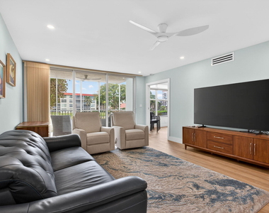 3100 Ne 48th Court - Photo Thumbnail 13