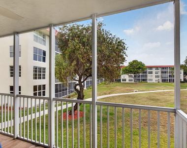 3100 Ne 48th Court - Photo Thumbnail 39