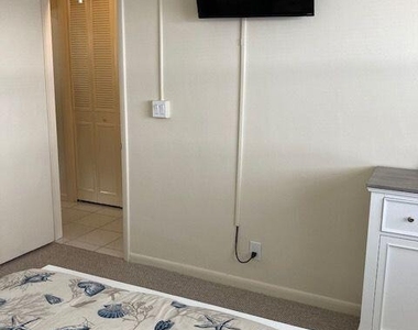 234 Hibiscus Avenue - Photo Thumbnail 13