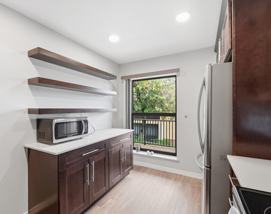 1033 Banks Road - Photo Thumbnail 4