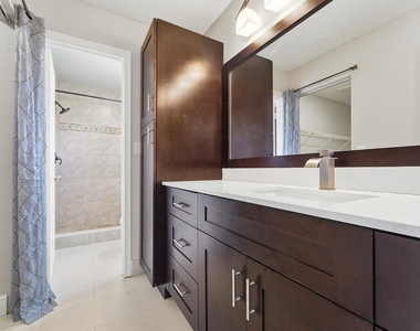 1033 Banks Road - Photo Thumbnail 15