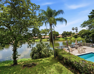 1033 Banks Road - Photo Thumbnail 9