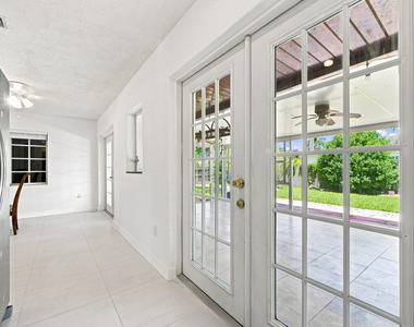 10275 Sw 152nd Street - Photo Thumbnail 12