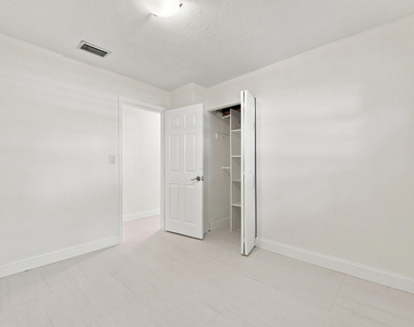10275 Sw 152nd Street - Photo Thumbnail 17