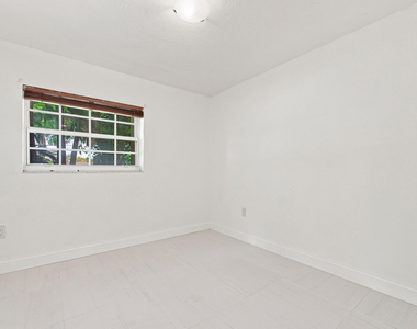 10275 Sw 152nd Street - Photo Thumbnail 16