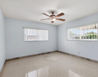 200 Ne 28th Terrace - Photo Thumbnail 30