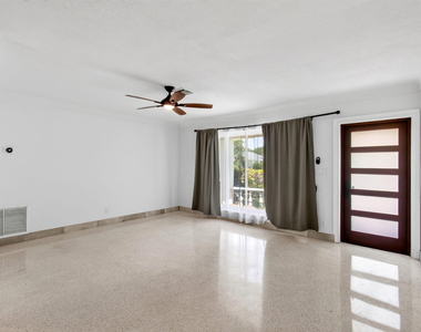 200 Ne 28th Terrace - Photo Thumbnail 10