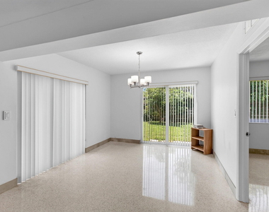 200 Ne 28th Terrace - Photo Thumbnail 14