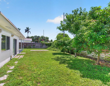 200 Ne 28th Terrace - Photo Thumbnail 43