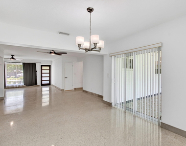 200 Ne 28th Terrace - Photo Thumbnail 16