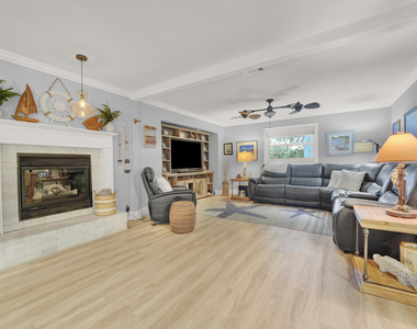 10015 Daisy Avenue - Photo Thumbnail 7