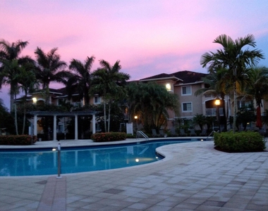 6505 Emerald Dunes Drive - Photo Thumbnail 4