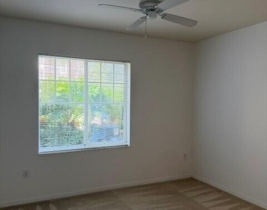 6505 Emerald Dunes Drive - Photo Thumbnail 13