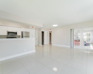 431 W Camino Real - Photo Thumbnail 6
