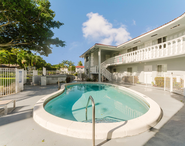 431 W Camino Real - Photo Thumbnail 1