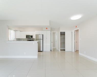 431 W Camino Real - Photo Thumbnail 7
