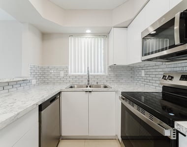 431 W Camino Real - Photo Thumbnail 10