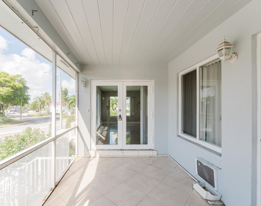 431 W Camino Real - Photo Thumbnail 26