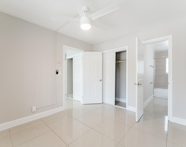 431 W Camino Real - Photo Thumbnail 22