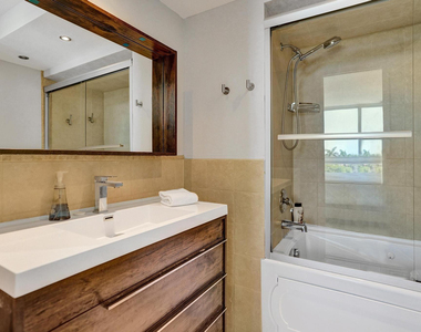 2715 N Ocean Boulevard - Photo Thumbnail 22