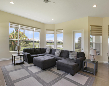 17001 Sw Sapri Way - Photo Thumbnail 12