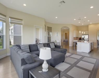 17001 Sw Sapri Way - Photo Thumbnail 13