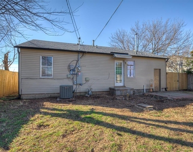 211 W Dale Street - Photo Thumbnail 24