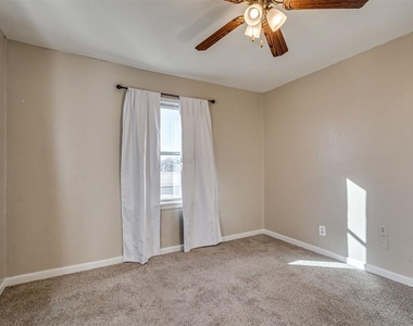 211 W Dale Street - Photo Thumbnail 15