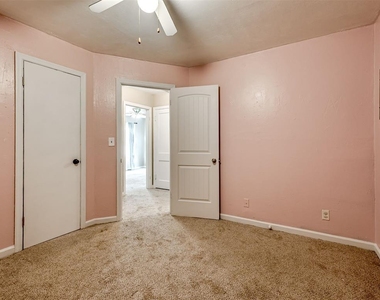 211 W Dale Street - Photo Thumbnail 21
