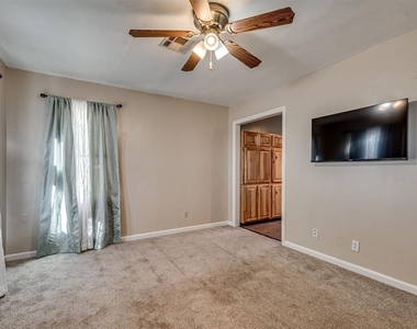 211 W Dale Street - Photo Thumbnail 5