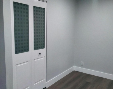 9727 N New River Canal Road - Photo Thumbnail 9