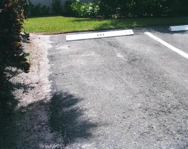 9727 N New River Canal Road - Photo Thumbnail 40