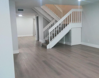 9727 N New River Canal Road - Photo Thumbnail 11