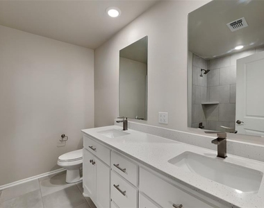 12704 Elba Drive - Photo Thumbnail 10