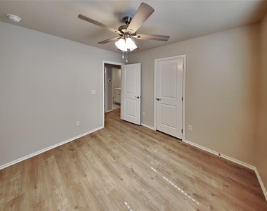 12704 Elba Drive - Photo Thumbnail 12